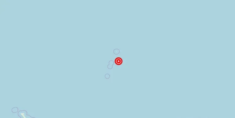 Magnitude 4.9 earthquake strikes near Kermadec Islands, North Island, New Zealand