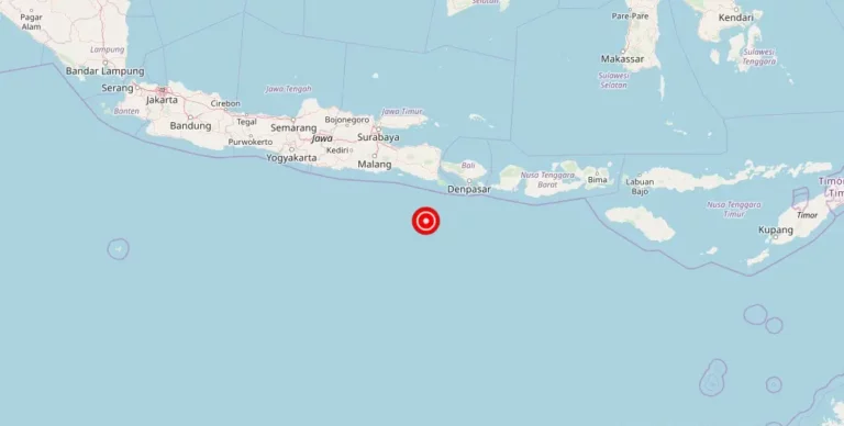 Magnitude 4.90 Earthquake Strikes Near Muncar, Banyuwangi, Indonesia